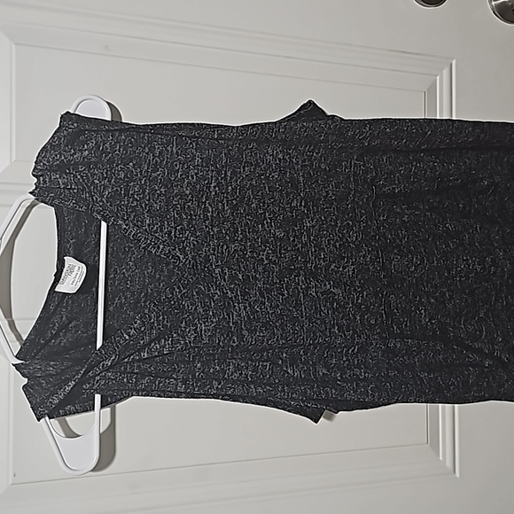 Shirt - Picture 1 of 3